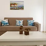 Albania Dream Holidays דירה סרנדה