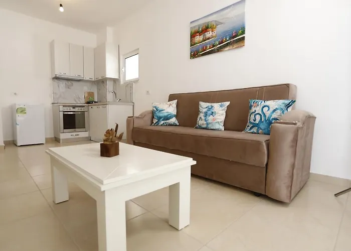 Albania Dream Holidays * Sarandë